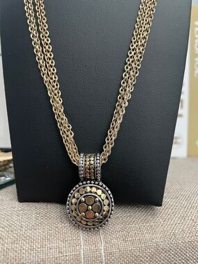 ✨Gorgeous Gold-Tone Multi-Strand Chic Classy Pendant Necklace✨Preloved